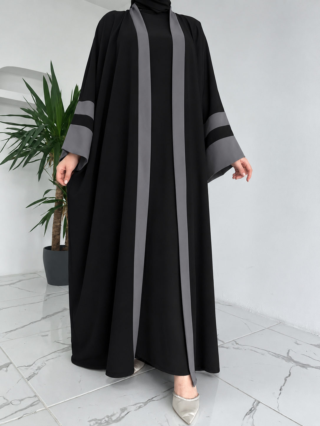 6e2ea3af-7308-4cd1-a78f-a7263dd2ccd3 Chocolate Brown & Cream Contrast Open Abaya 2 pcs - Image 4